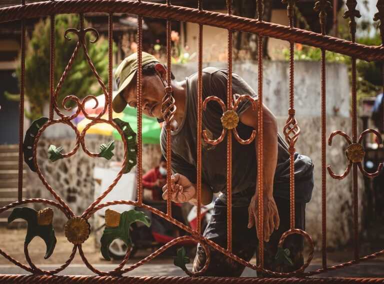 Why Painting Is Hard Arcyhist